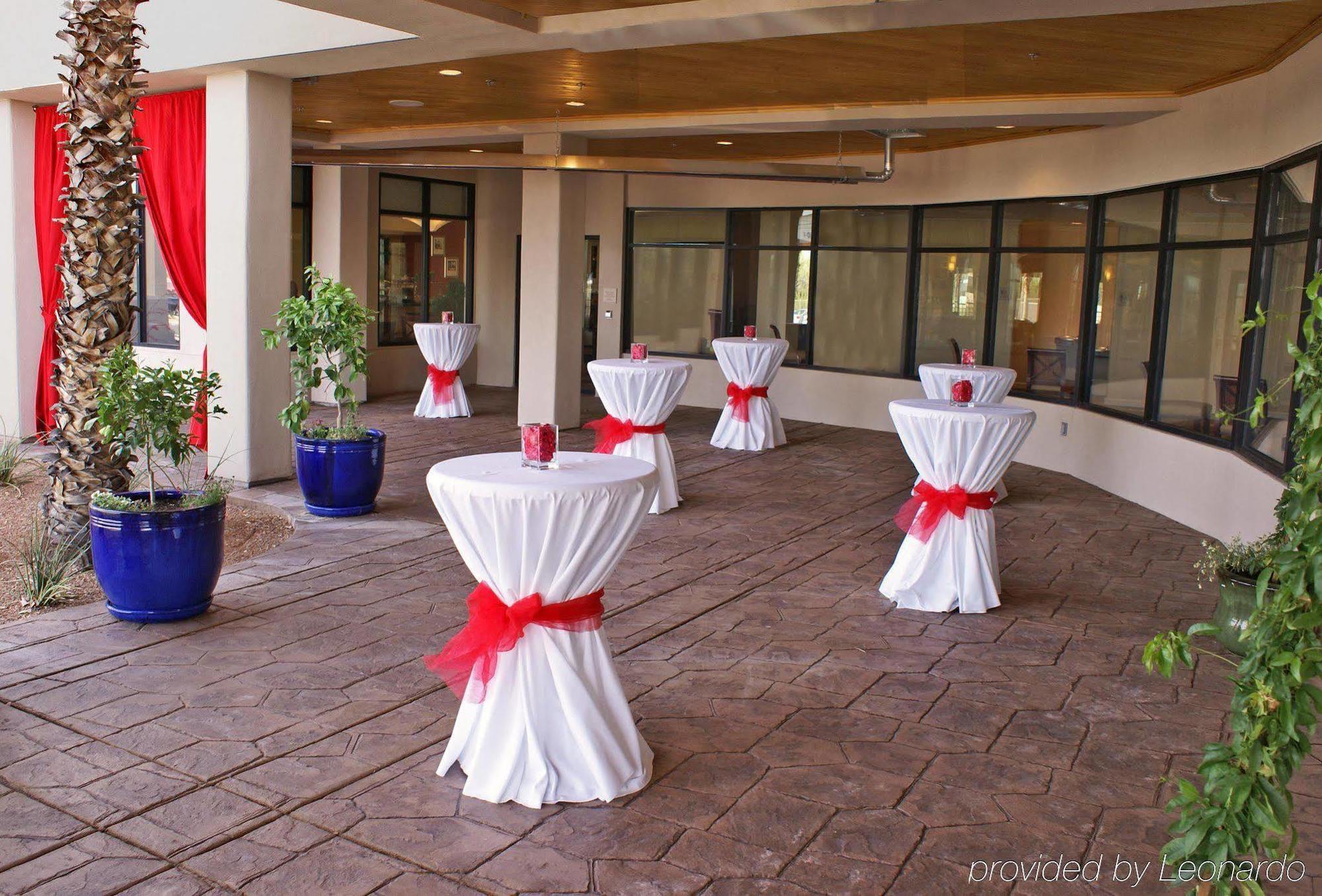 Hilton Garden Inn Tucson Airport Exterior photo